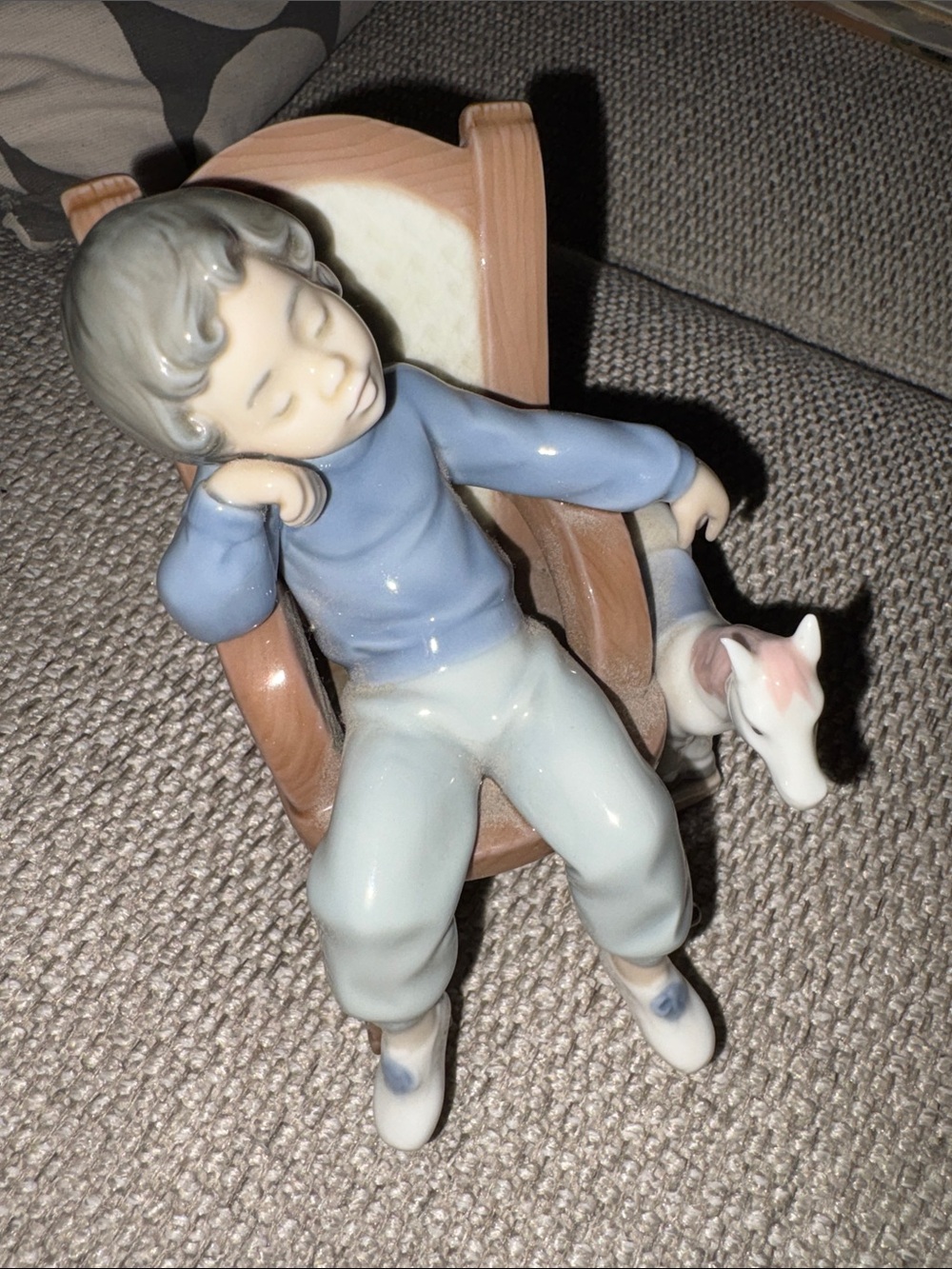 LLADRO - *RARE* NAPPING BOY IN ROCKING CHAIR - Picture 9 of 10